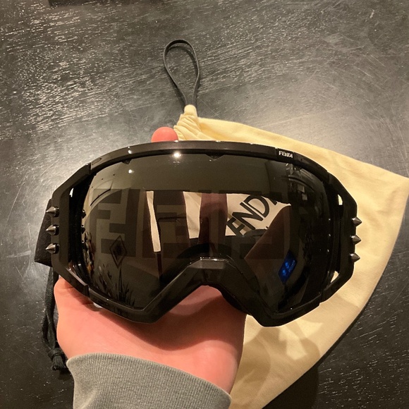 Fendi Ski Goggles w/ Monogram Lens - Picture 1 of 6